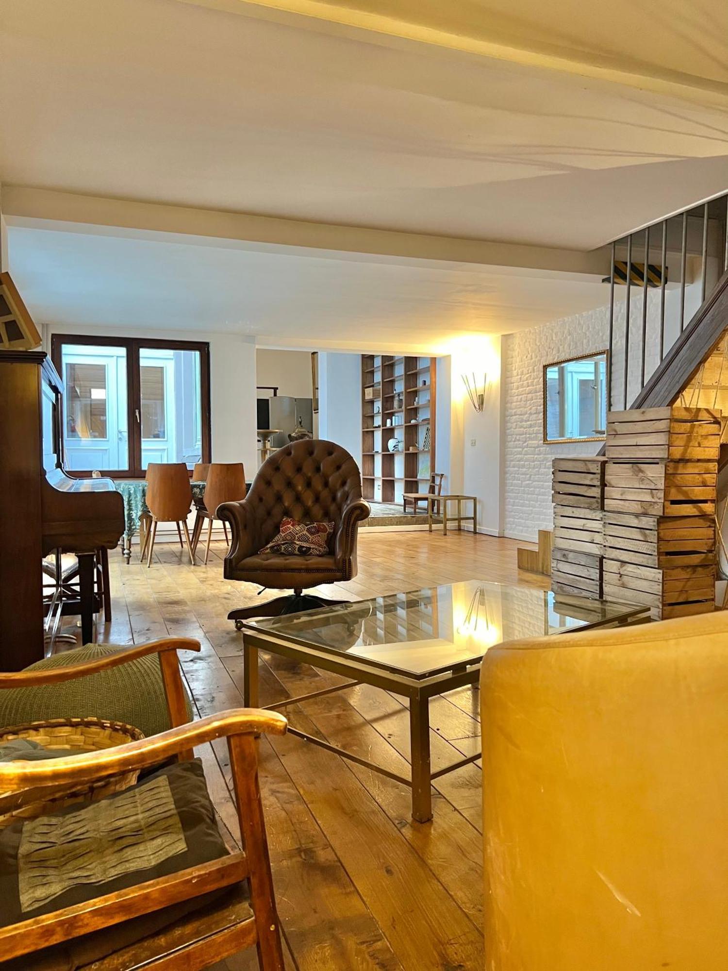 Etonnante Maison Au Style Unique A Bruxelles! Vakantiehuis Brussel